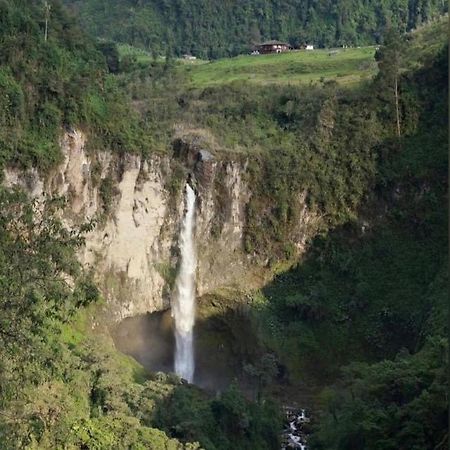 Hostal La Laguna Villamaría المظهر الخارجي الصورة
