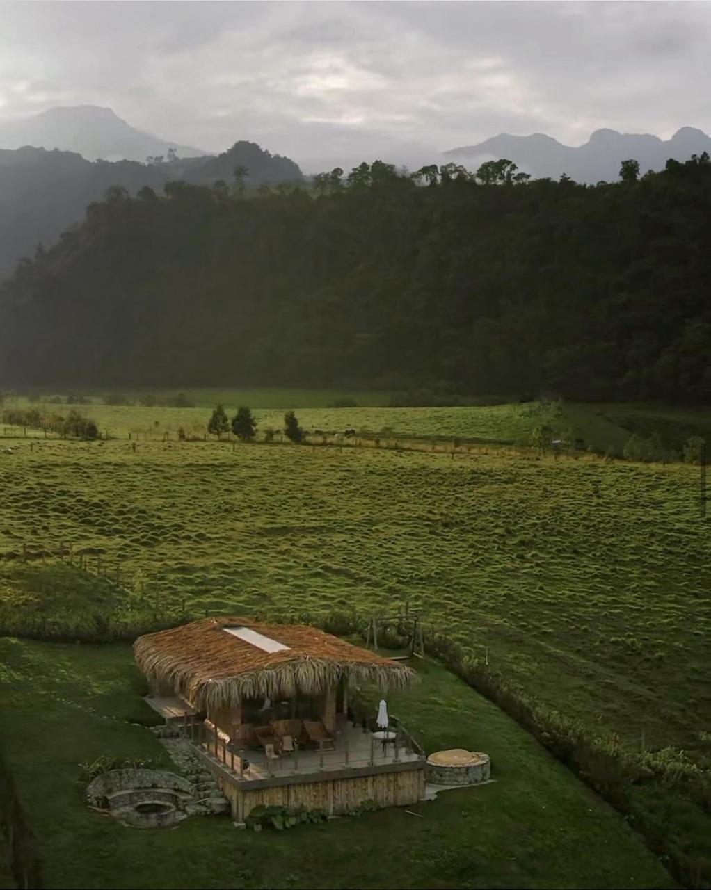 Hostal La Laguna Villamaría المظهر الخارجي الصورة